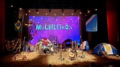 <p>Projeto: Live Os Muchileiros.&nbsp;</p>
<p>Cria&ccedil;&atilde;o e Execu&ccedil;&atilde;o: Camila Zavallo - Cen&oacute;grafa.</p>
<p>Assistente de Projeto: J&eacute;ssica Lopes</p>